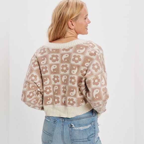 American Eagle Cropped Cardigan Sweater Yin & Yang Extra Small - Picture 3 of 7